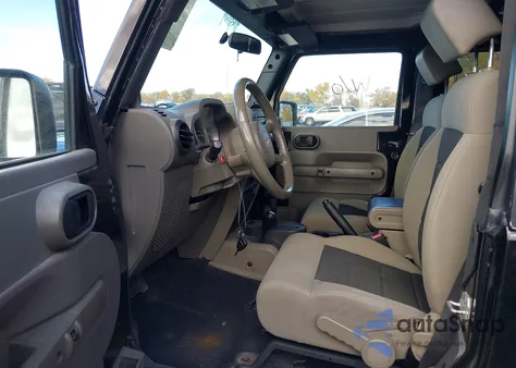 2010 Jeep Wrangler Rubicon from USA, damaged, VIN 1J4BA6D13AL222411